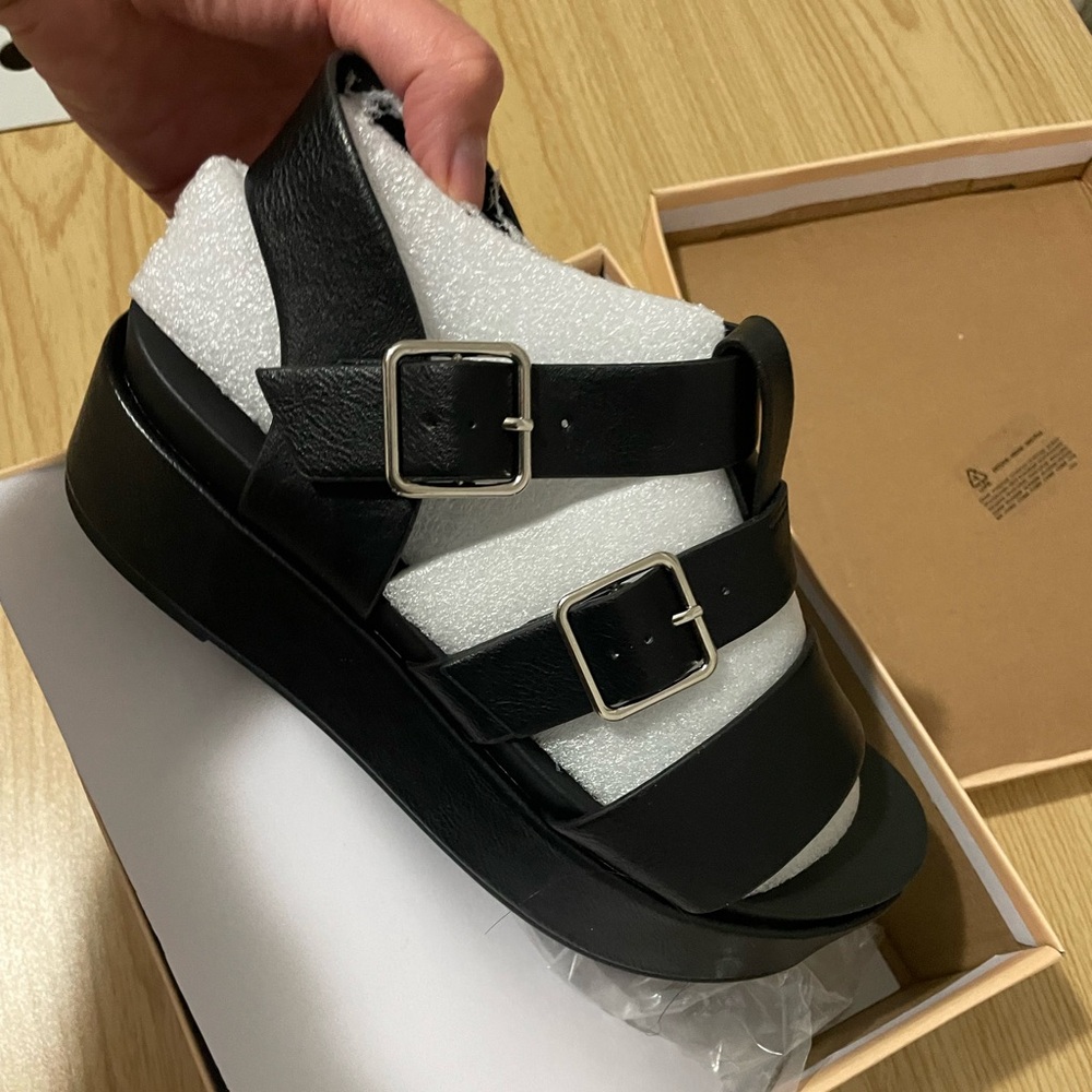 Soda Stella Platform Sandal